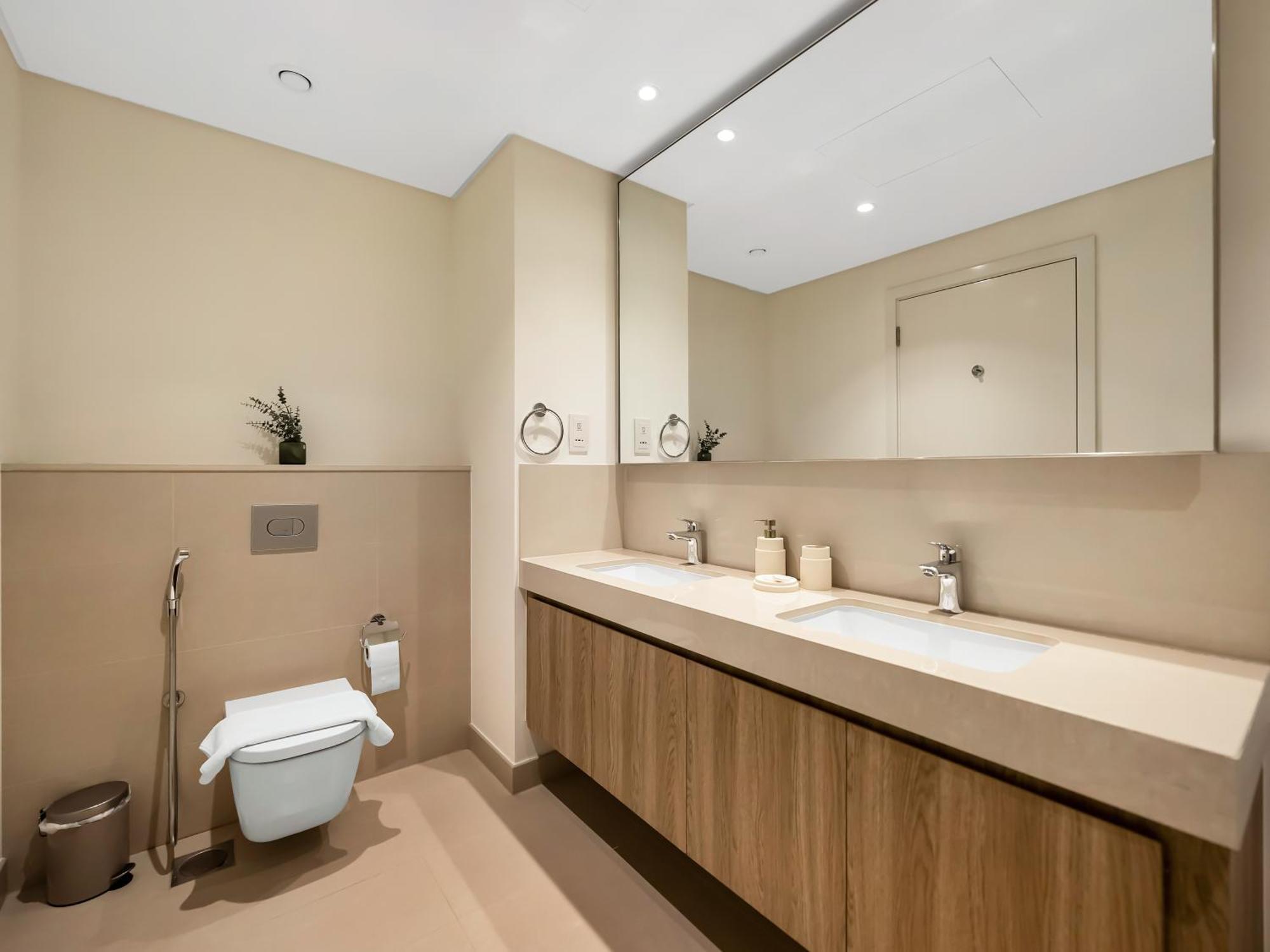 Lux 4bhk In Downtown, Burj Khalifa View Near Mall * Dubai