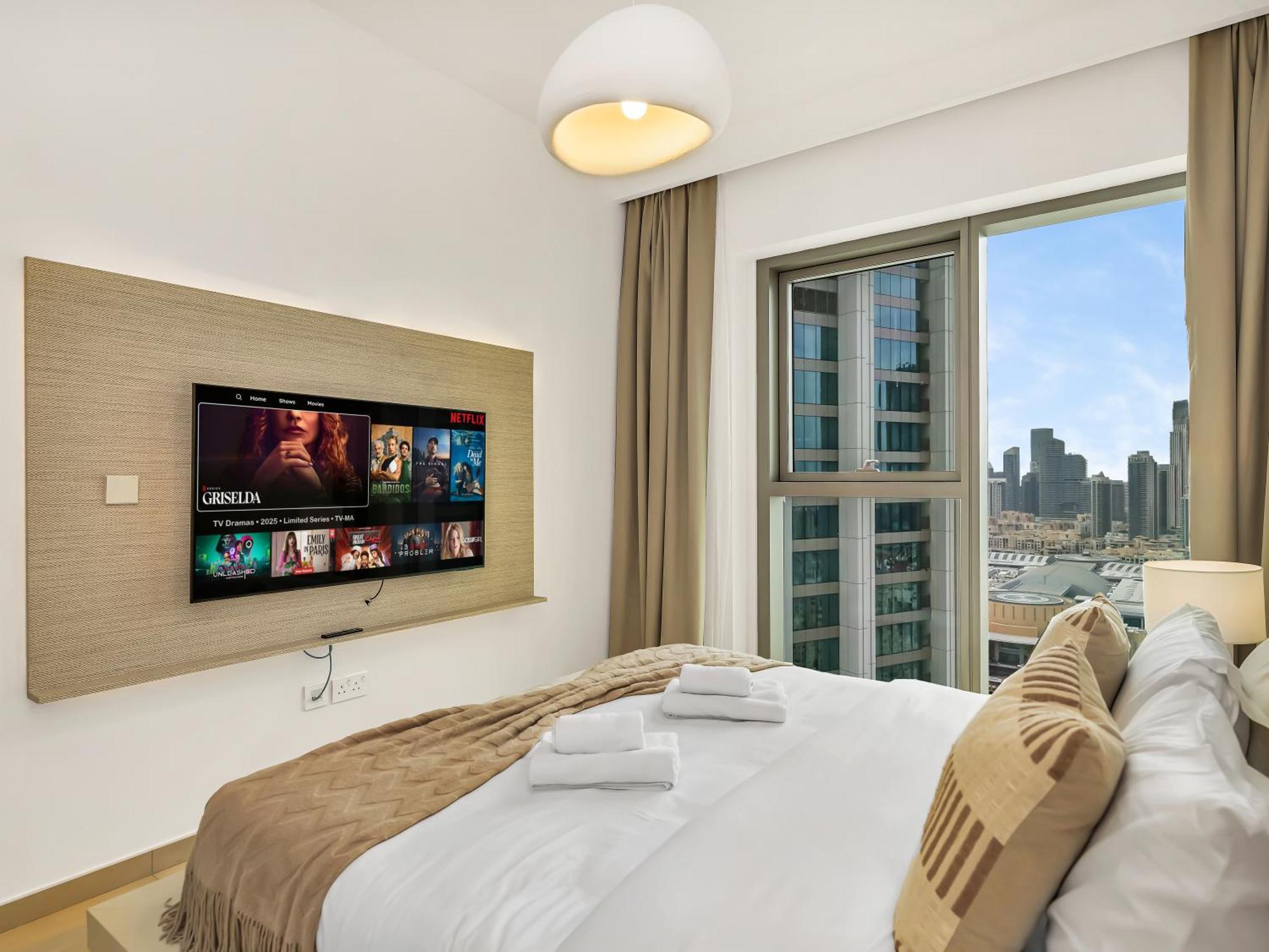 Lux 4bhk In Downtown, Burj Khalifa View Near Mall Apartment