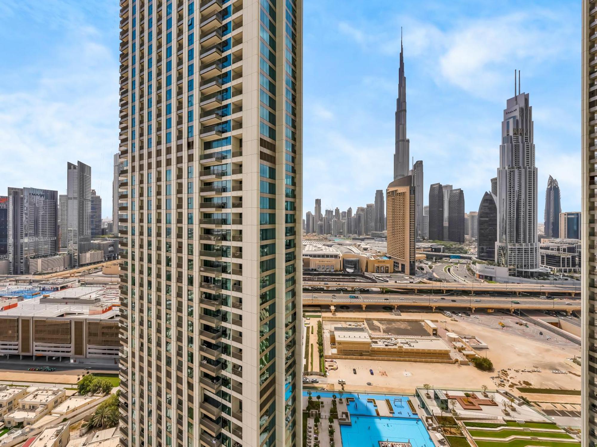 Apartment Lux 4bhk In Downtown, Burj Khalifa View Near Mall Dubai