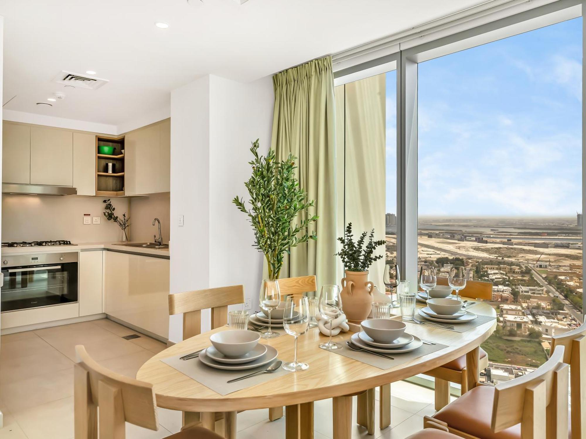 Lux 4bhk In Downtown, Burj Khalifa View Near Mall Dubai
